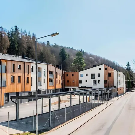 Horsky V Resortu Se Sluzbami A Wellness Apartmán Vrchlabí